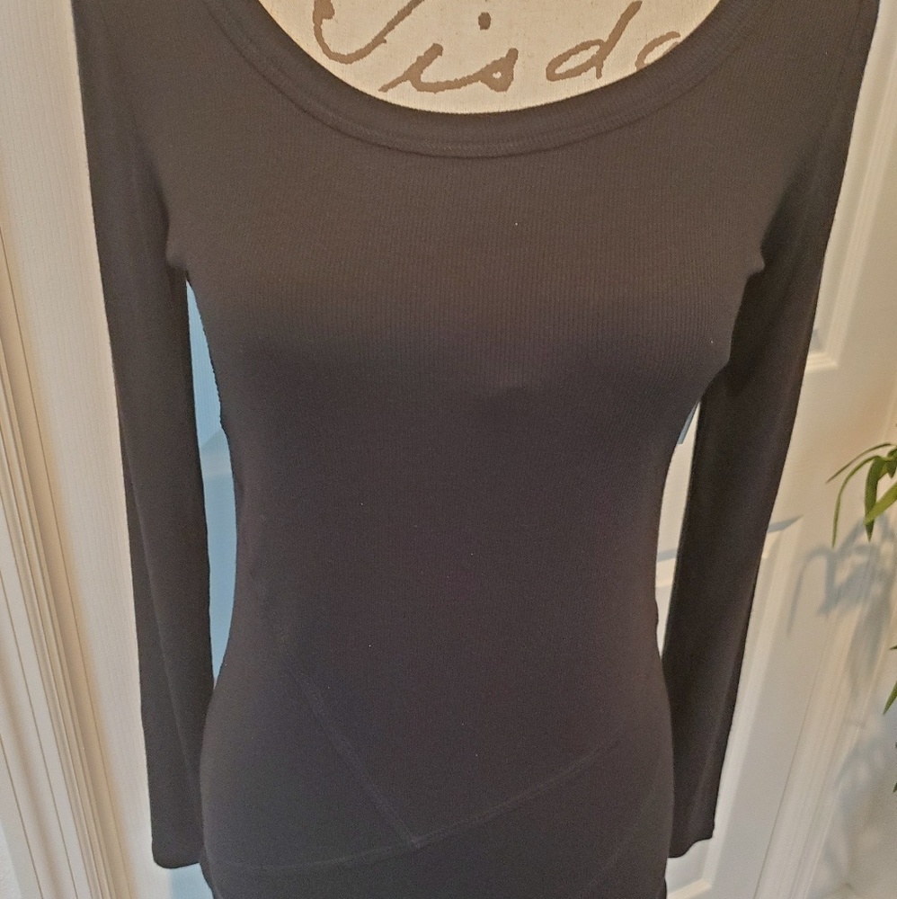 💢GIFTED💢🌷Grayson Tunic Top NWT